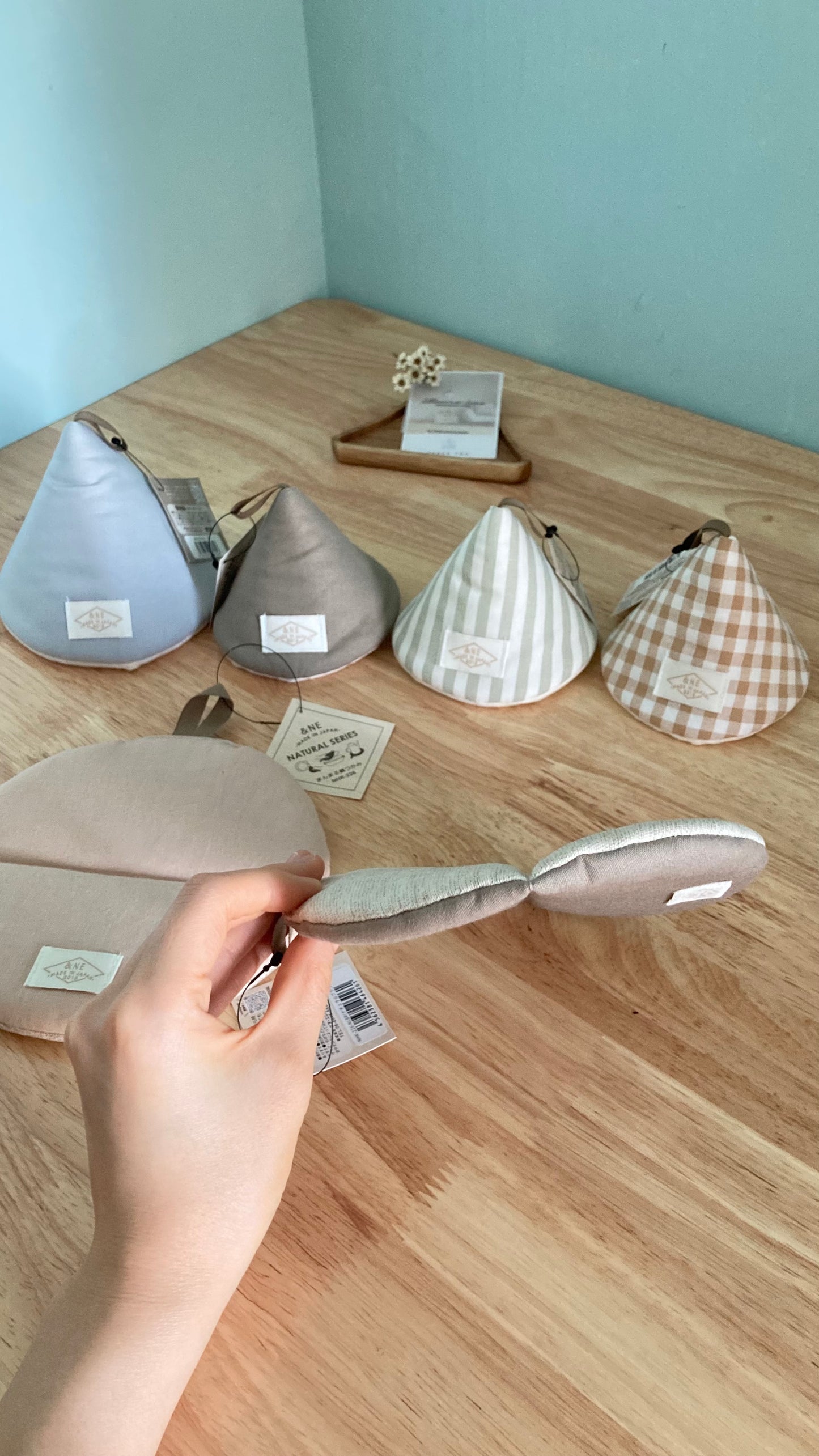 日本製可愛三角形隔熱套(S; 11款) \&NE/